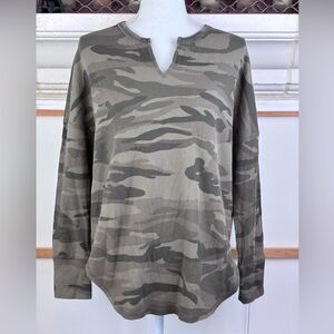 Rachel Zoe Olive Camouflage Waffle knit Long Sleeve Shirt NWOT mini V neck